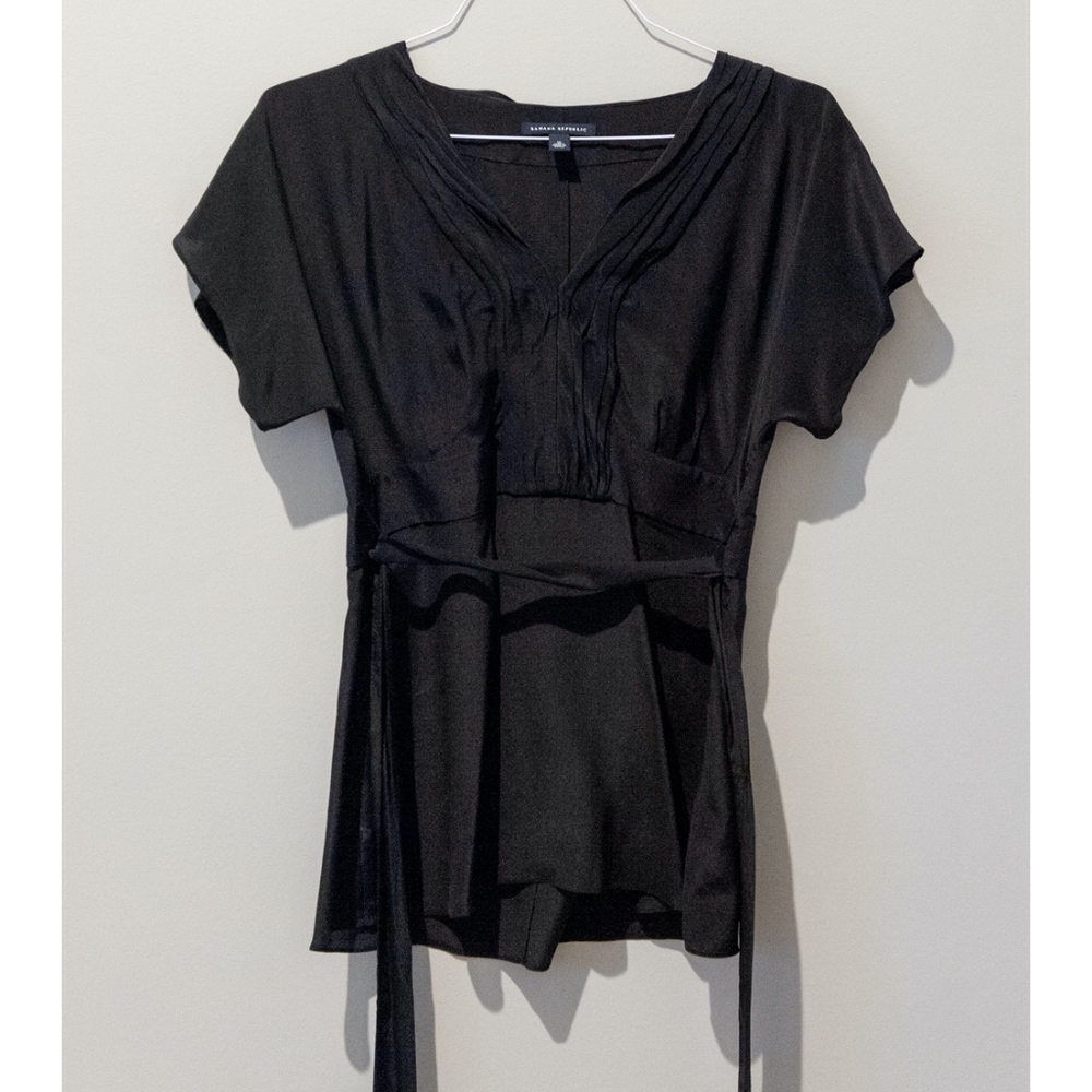 Banana Republic Tie-Back Pleated Top